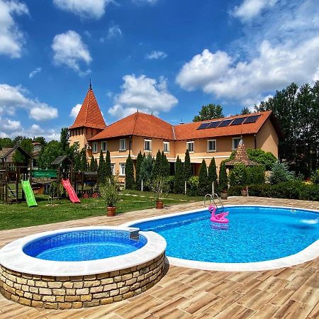 Villa Larus Palic Exterior photo